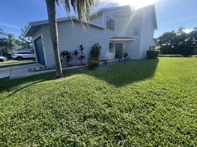 1581 Woodbridge Lakes Circle, West Palm Beach, FL 33406