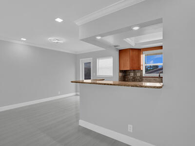 2755 NE 28th Avenue, Lighthouse Point, FL 33064