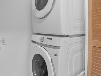 2755 NE 28th Avenue, Lighthouse Point, FL 33064