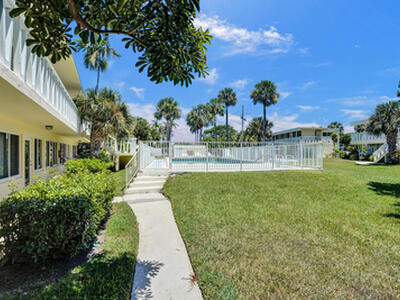 2755 NE 28th Avenue, Lighthouse Point, FL 33064