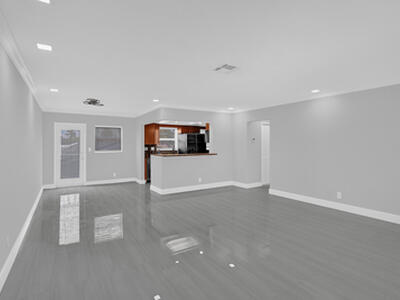 2755 NE 28th Avenue, Lighthouse Point, FL 33064