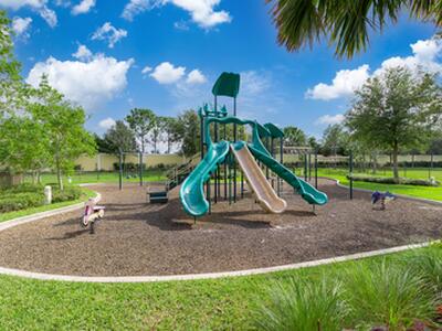 8115 Carnoustie Place, Port Saint Lucie, FL 34986