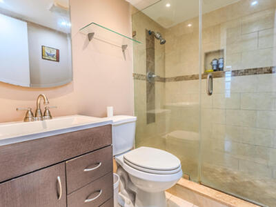 3000 E Sunrise Lakes Dr Drive E, Sunrise, FL 33322