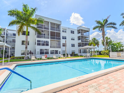 3000 E Sunrise Lakes Dr Drive E, Sunrise, FL 33322