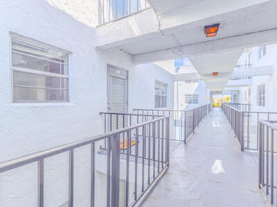 3000 E Sunrise Lakes Dr Drive E, Sunrise, FL 33322