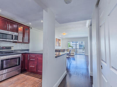 3000 E Sunrise Lakes Dr Drive E, Sunrise, FL 33322