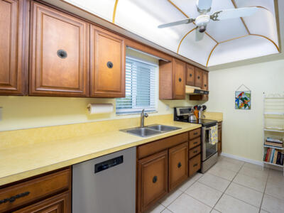 175 SE Saint Lucie Boulevard, Stuart, FL 34996