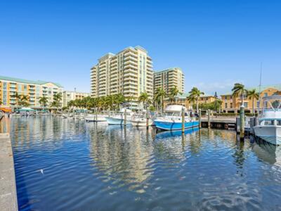 625 Casa Loma Boulevard