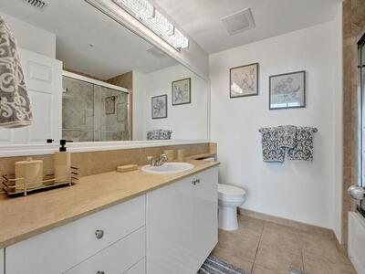 625 Casa Loma Boulevard, Boynton Beach, FL 33435