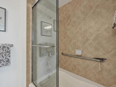 625 Casa Loma Boulevard, Boynton Beach, FL 33435