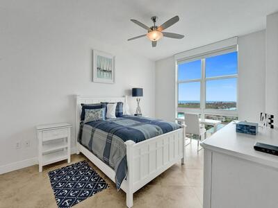 625 Casa Loma Boulevard, Boynton Beach, FL 33435