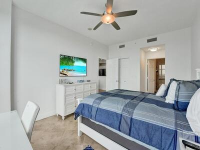 625 Casa Loma Boulevard, Boynton Beach, FL 33435