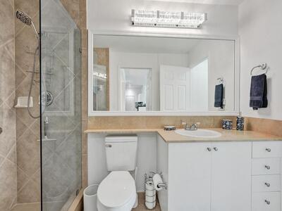 625 Casa Loma Boulevard, Boynton Beach, FL 33435