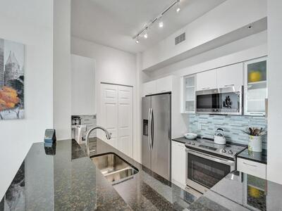 625 Casa Loma Boulevard, Boynton Beach, FL 33435