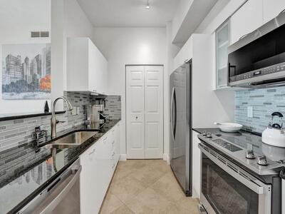 625 Casa Loma Boulevard, Boynton Beach, FL 33435