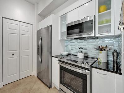 625 Casa Loma Boulevard, Boynton Beach, FL 33435