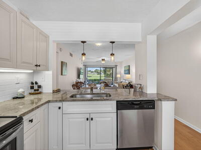 12790 Briarlake 103 Drive, Palm Beach Gardens, FL 33418