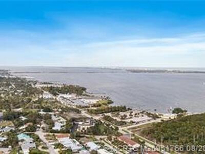 1950 NE Indian River Drive, Jensen Beach, FL 34957