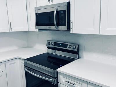 930 N 14 Court, Hollywood, FL 33020