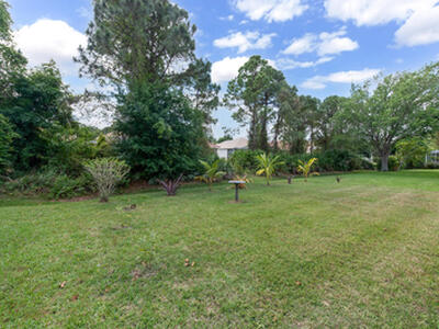 665 SW Lake Charles Circle, Port Saint Lucie, FL 34986