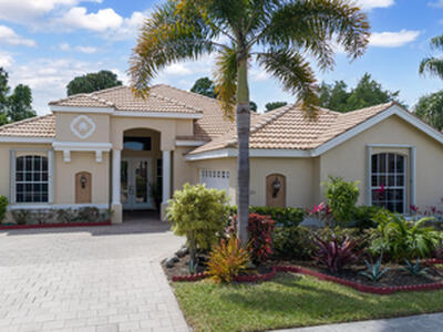 665 SW Lake Charles Circle, Port Saint Lucie, FL 34986