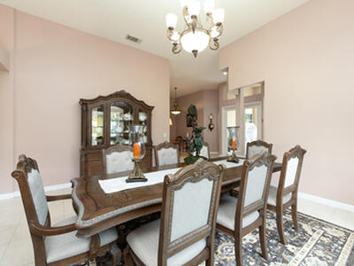 665 SW Lake Charles Circle, Port Saint Lucie, FL 34986