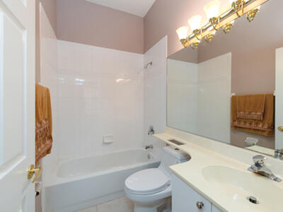 665 SW Lake Charles Circle, Port Saint Lucie, FL 34986