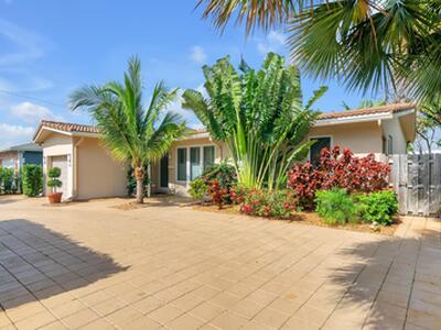 5811 NE 22nd Way, Fort Lauderdale, FL 33308