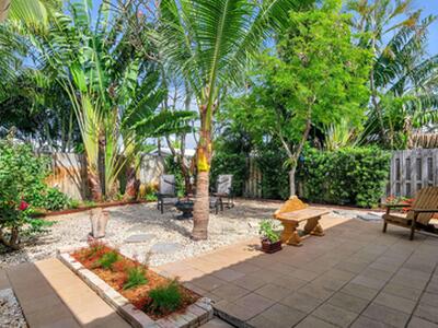 5811 NE 22nd Way, Fort Lauderdale, FL 33308