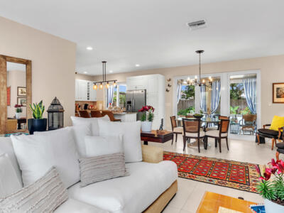 5811 NE 22nd Way, Fort Lauderdale, FL 33308