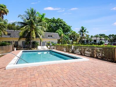 1945 NW 4th Avenue, Boca Raton, FL 33432