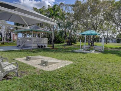 285 Markham M, Deerfield Beach, FL 33442