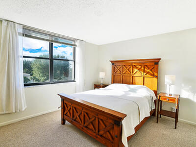 3400 N Ocean Drive, Singer Island, FL 33404