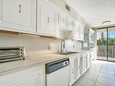 3400 N Ocean Drive, Singer Island, FL 33404