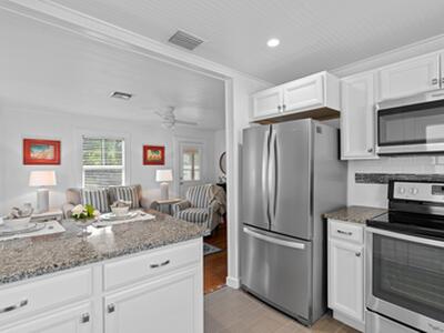 122 SE 7th Avenue, Delray Beach, FL 33483