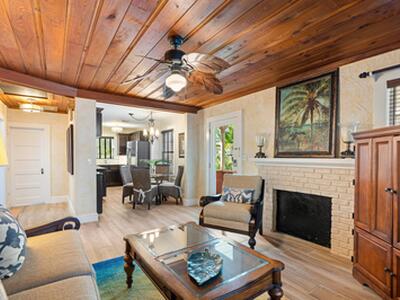 102 SE 7th Avenue, Delray Beach, FL 33483