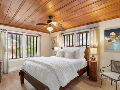 102 SE 7th Avenue, Delray Beach, FL 33483