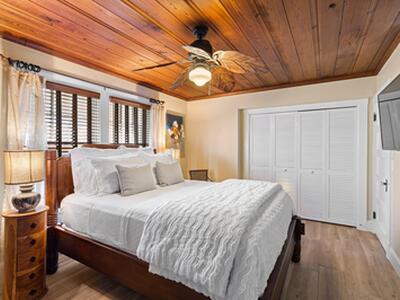 102 SE 7th Avenue, Delray Beach, FL 33483