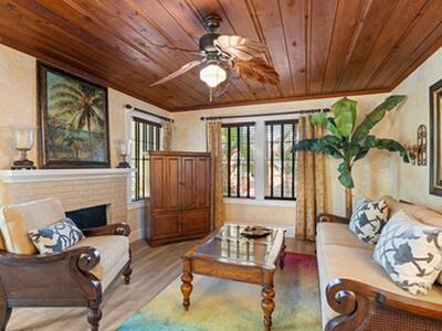 102 SE 7th Avenue, Delray Beach, FL 33483