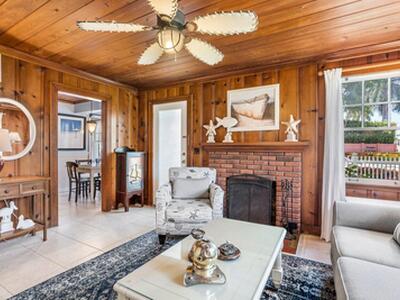 102 SE 7th Avenue, Delray Beach, FL 33483