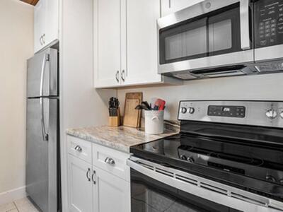 102 SE 7th Avenue, Delray Beach, FL 33483