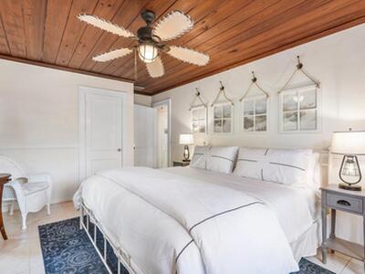 102 SE 7th Avenue, Delray Beach, FL 33483