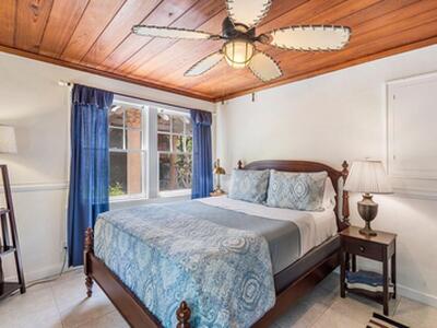 102 SE 7th Avenue, Delray Beach, FL 33483