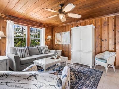 102 SE 7th Avenue, Delray Beach, FL 33483