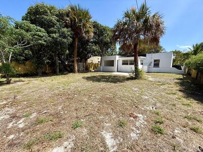 631 33rd Street, West Palm Beach, FL 33407