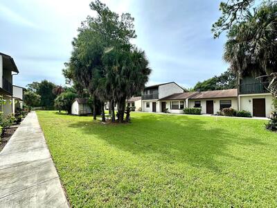 1244 N Haverhill Road, Haverhill, FL 33417