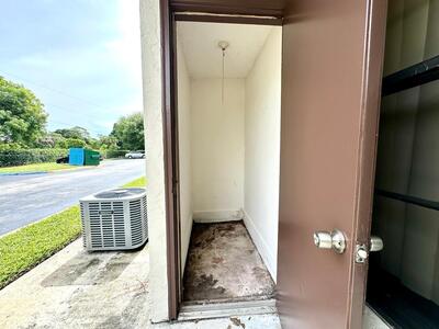 1244 N Haverhill Road, Haverhill, FL 33417