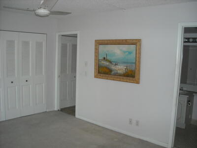 358 Chatham R, West Palm Beach, FL 33417