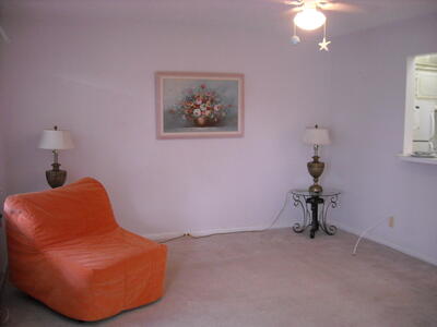 358 Chatham R, West Palm Beach, FL 33417