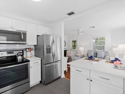 118 SE 7th Avenue, Delray Beach, FL 33483